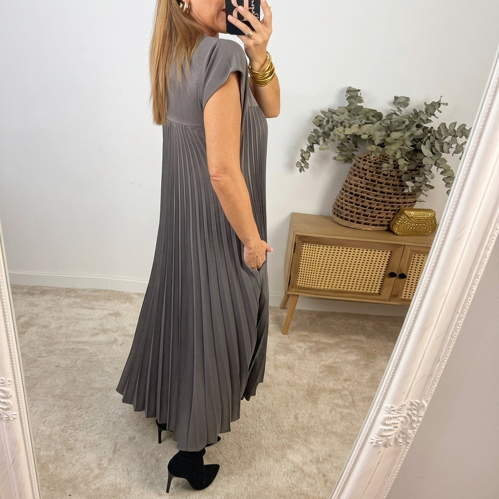 Ana – Vestido de Confort Atemporal